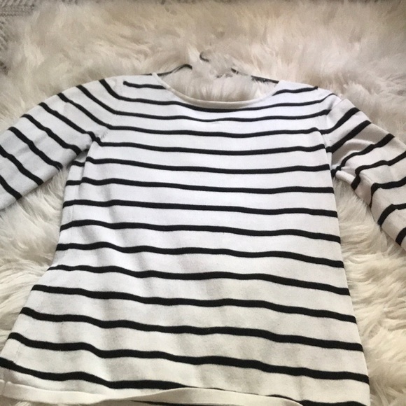 Black and white long sleeve - Picture 1 of 2